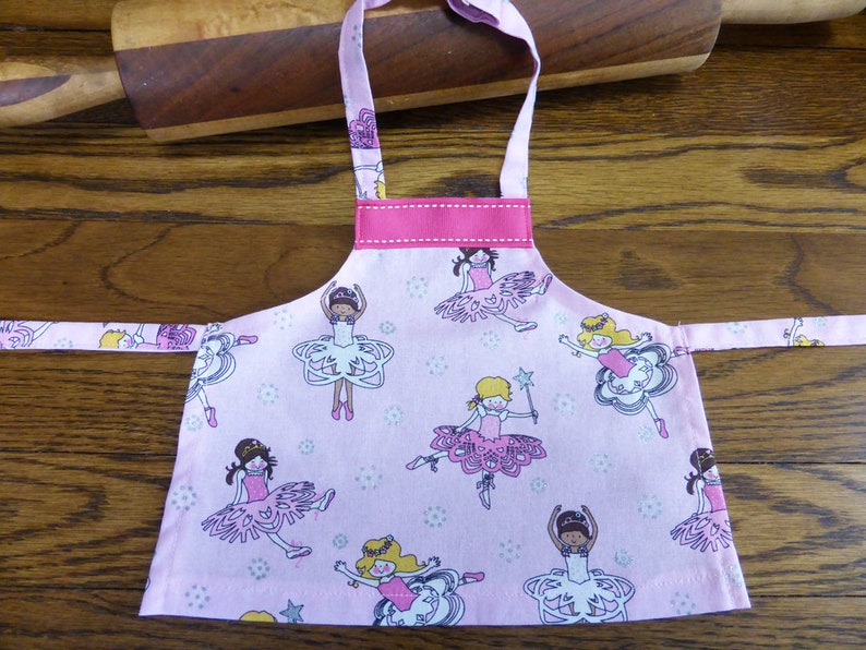 18 Doll Size Apron, Dancing Ballerina, Girls Dancing Apron, Pink Ballerinas Doll Apron, Ethnic Ballerina, Doll Dance Apron image 2