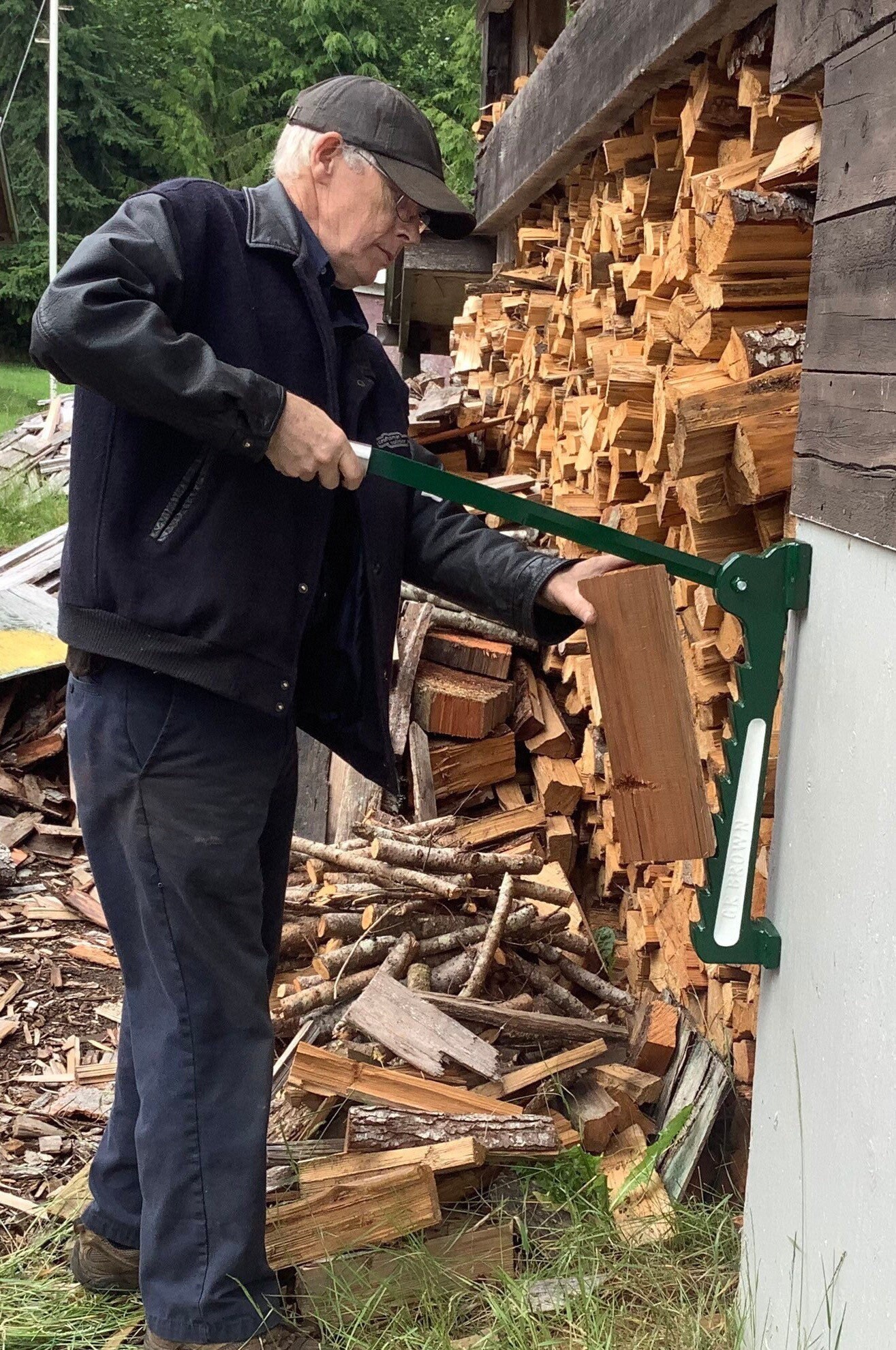 SAFETY KINDLING SPLITTER the Original for Cutting Fire Starter