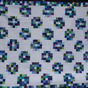 purple modern queen size quilt, purple modern full size quilt, purple and blue qilt