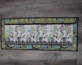 Gentle Purr Quilted Table Topper NCU0NNT1113