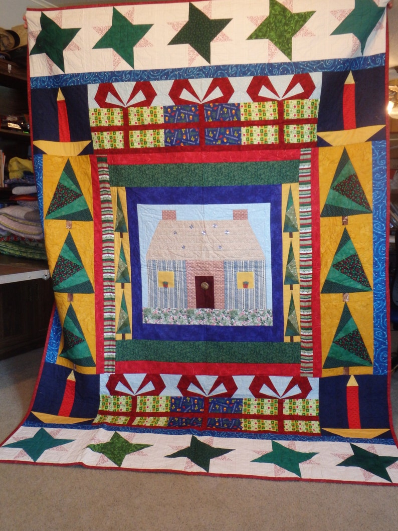 Christmas Quilt Holiday Quilt Queen Size Quilt Red and Etsy