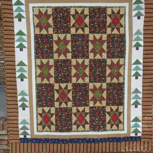 brown and green queen size quilt, lodge decor