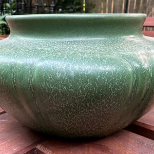 Arts & Crafts Hampshire Matte Green Art Pottery Vase