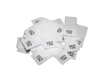 25 textile labels - size 152 on mixed tape