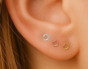 Dainty Studs, Small Studs, Delicate Studs, Gold Studs, Circle Studs, Simple Earrings, Minimal Earrings, Minimalist Earrings, Modern Earrings