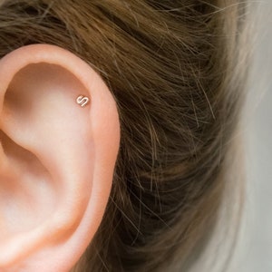 Orecchino a perno piccolo Helix - Orecchino a perno Helix in argento sterling - Orecchino a perno Helix in oro - Orecchino a perno Helix - Orecchino a perno Cartilagine - Orecchino a perno Helix in oro rosa