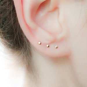Parure de petits clous d'oreilles en or rose, petites boucles d'oreilles en or rose, boucles d'oreilles assorties, parure de petites boucles d'oreilles 2 mm 3 mm 4 mm