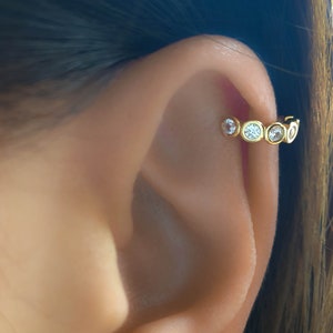 Gouden diamant CZ Helix-manchet - CZ nep-helix - niet-doorboorde helix-oorbel - clip op kraakbeenring bezelset - cz oormanchet
