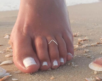 toe rings