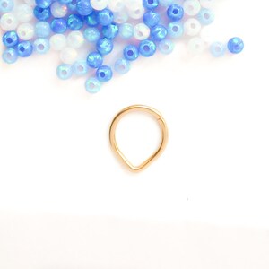 16 g septum ring, septum 16g, 16 gauge nose ring, septum ring 16g, 16 gauge septum, Septum Ring, Triangle Septum image 4