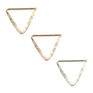 Piercing a triangolo elica - Orecchino a triangolo elica - Piercing all'orecchio a triangolo - Piercing a triangolo elica - Piercing a cerchio a triangolo elica