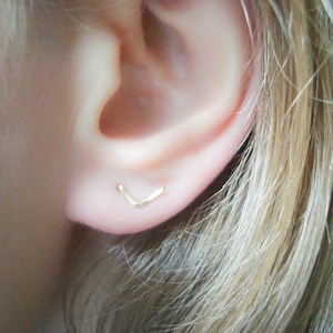 Dainty V studs, V Stud earrings, Tiny Studs, Gold Studs, Small Studs, Delicate Studs, Tiny Gold V Studs, Line Earrings