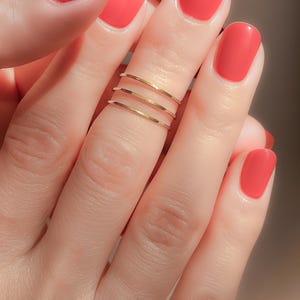 Anillo triple, anillo de 3 bandas, anillo envolvente, anillo triple, anillo en espiral, anillo de tres bandas, anillo fino, anillo delgado, anillo apilable