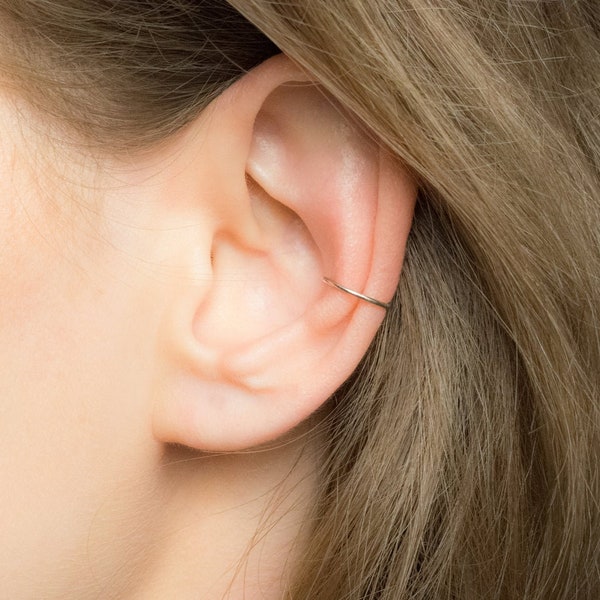 18g Silver Conch Earring - Thin Conch Hoop Earring - Minimalist Conch Piercing - Thin Conch Earring Silver - Conch Jewelry