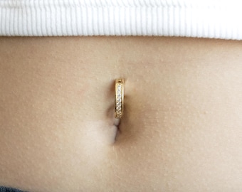 Navelpiercing uit 14 karaats goud met een hartsteen Navelpiercing uit 14 karaats goud met een hartsteen