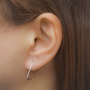 Triangle hoops, thin hoops earrings, small gold hoop earrings, rose gold earrings, gold hoops earrings, geometric hoops