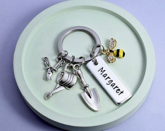 Gardener Gift • Personalised Gardening Keyring • Bee Keychain • Horticulturist • For Someone Who Loves Their Allotment • Stocking Filler