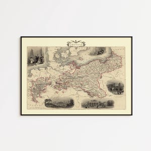Puede incluir: Un mapa histórico enmarcado de Prusia con fondo color crema y detalles en tinta negra. El mapa muestra las fronteras regionales en rojo, rodeado por cuatro pequeñas ilustraciones en blanco y negro de monumentos y figuras.