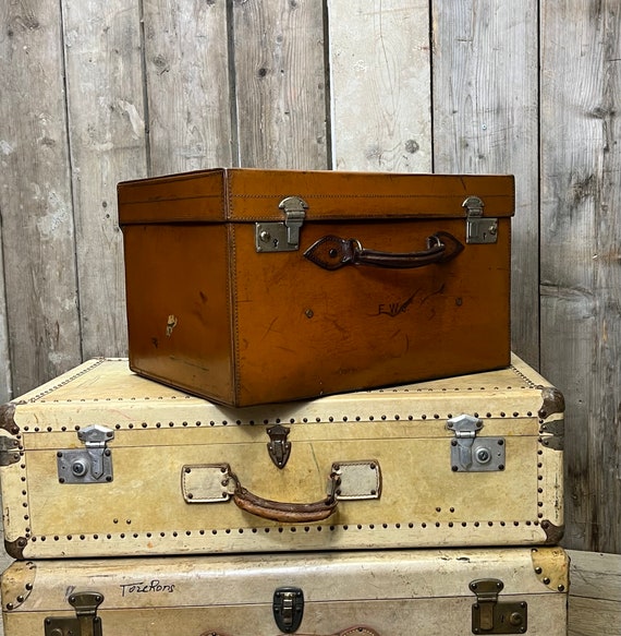 Antique English Luxury Leather Hatbox Suitcase, S… - image 2