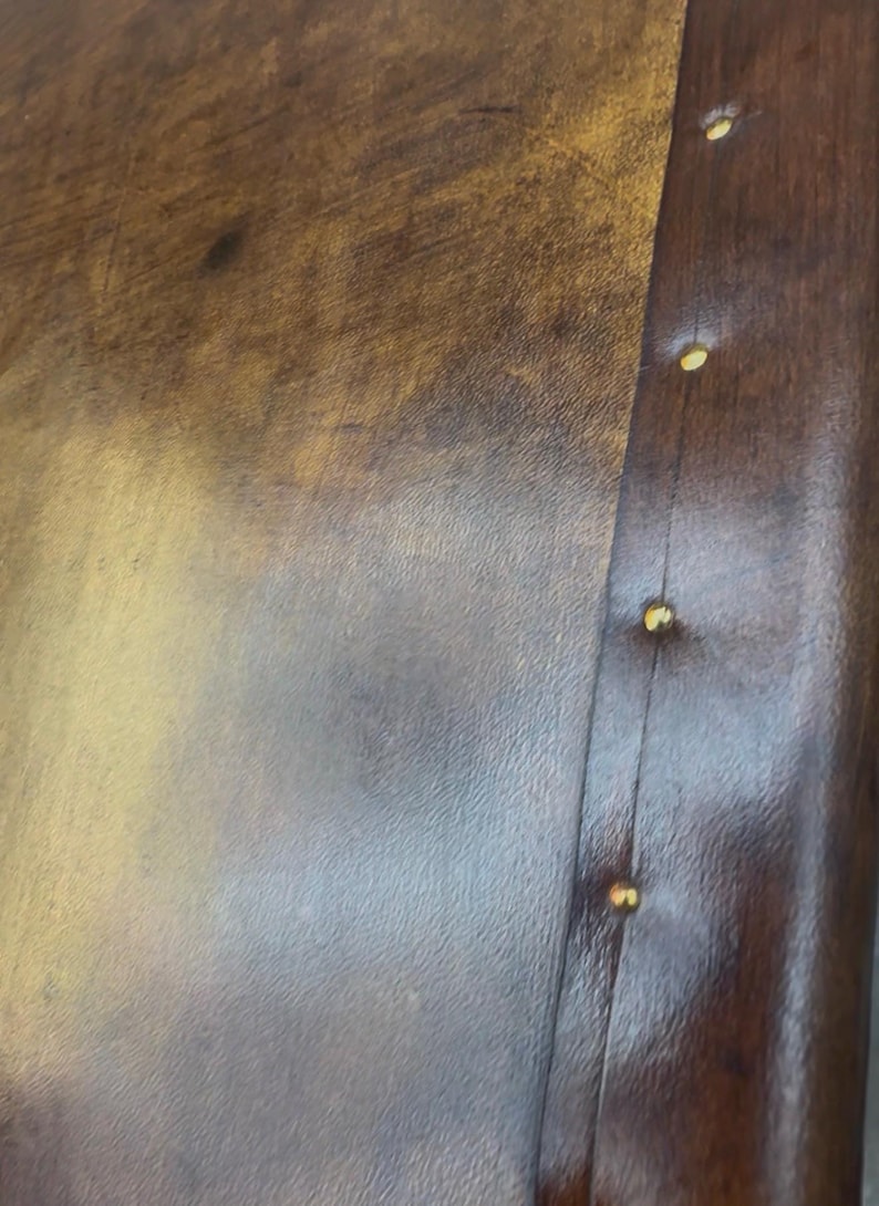 hand pinned finish