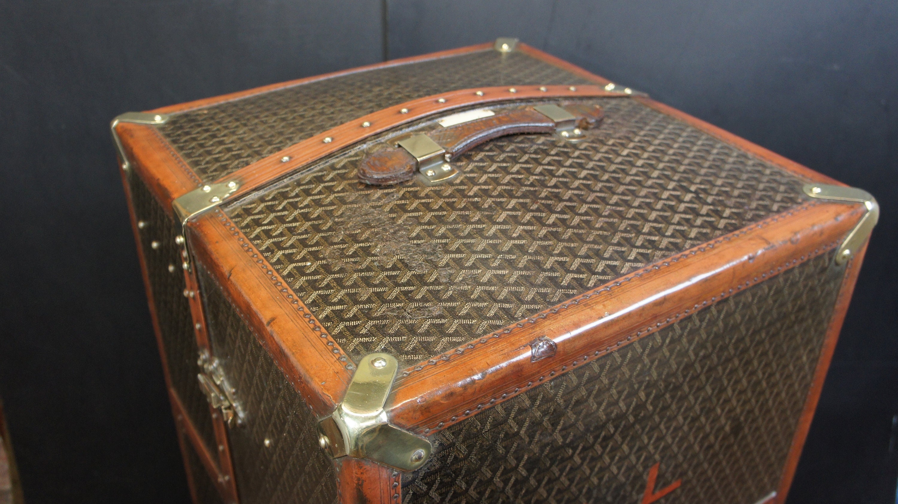 Antique Goyard cabin trunk SB initials - Pinth Vintage Luggage