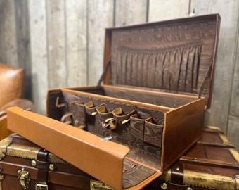 Finnigans Luxury 1920s Gentleman’s Travel Suitcase