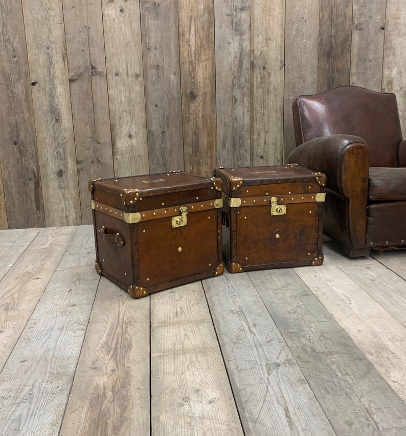Antique Leather Matching Pair of Occasional Side Table Trunks image 7
