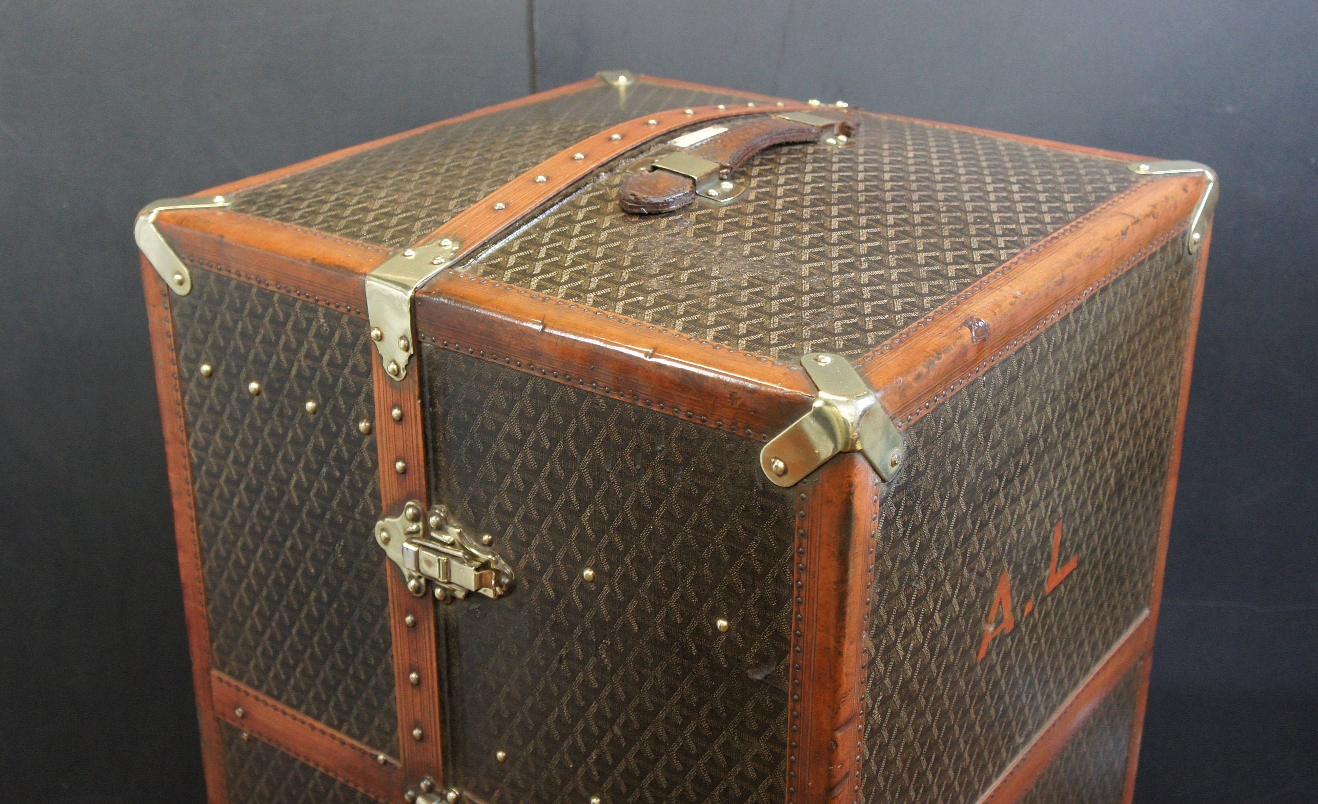 ANTIQUE 20thC GOYARD COURIER TRUNK IN CHEVRON PATERN, PARIS c.1900 —  Pushkin Antiques