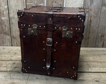 Handmade English Leather Trunk Side Table - Chestnut Brown