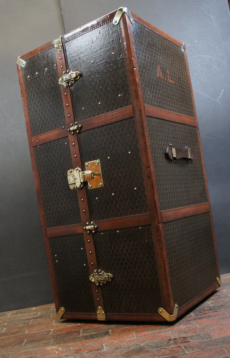 Luxury Antique Wardrobe Trunk by Goyard with Key image 6