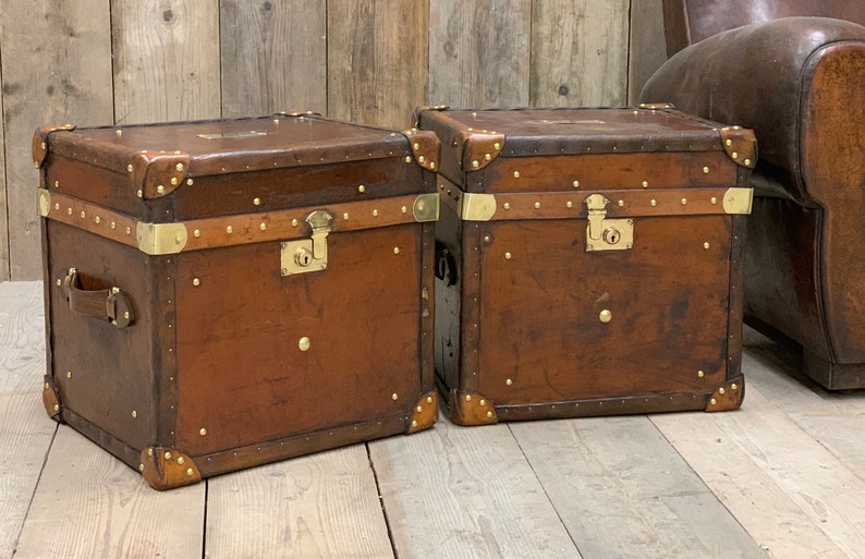 Antique Leather Matching Pair of Occasional Side Table Trunks image 5