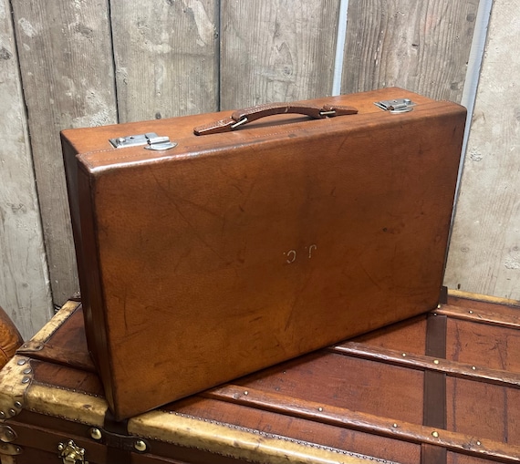 Finnigans Luxury 1920s Gentleman’s Travel Suitcase - image 5