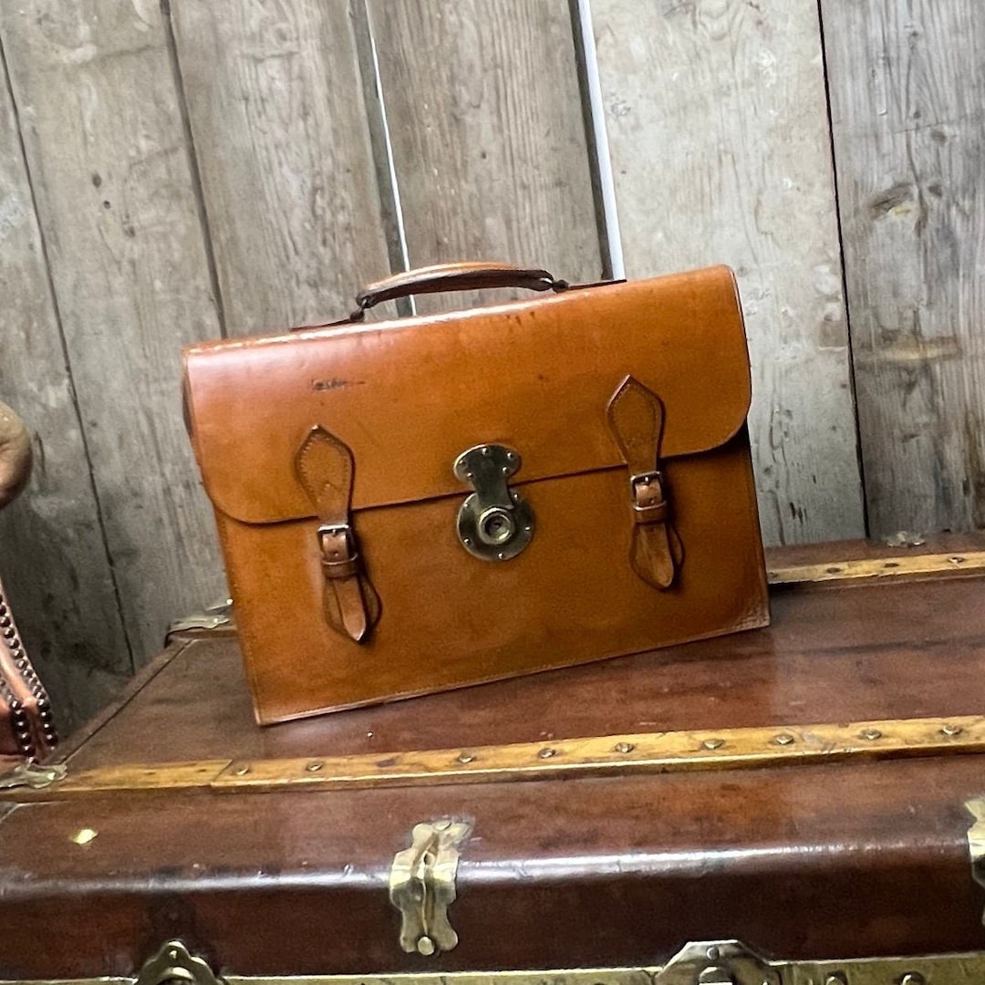 Vintage Executives Tan Bridle Leather Business Briefcase - Etsy Vintage Executives Tan Bridle Leather Business Briefcase - Etsy