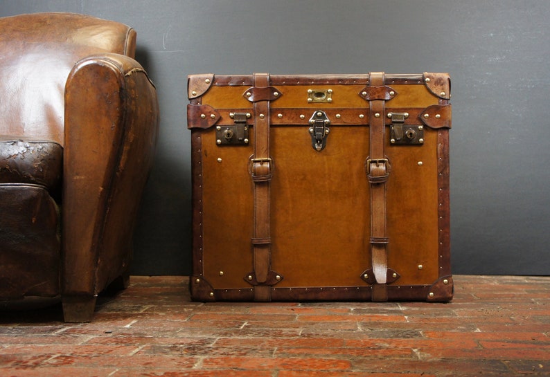 Handmade English Large Belted Occasional Side table Trunk image 3