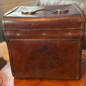 Rare Victorian Hatbox Trunk by John Pound London image 4