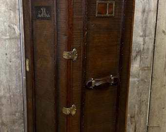 Wardrobe Chest - luxury travel trunk - 1920s bespoke exploring
