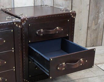 Handmade Luxury English Leather Bedroom Decor Furniture Made In Nottingham