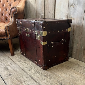 luxury handcrafted English leather console trunk