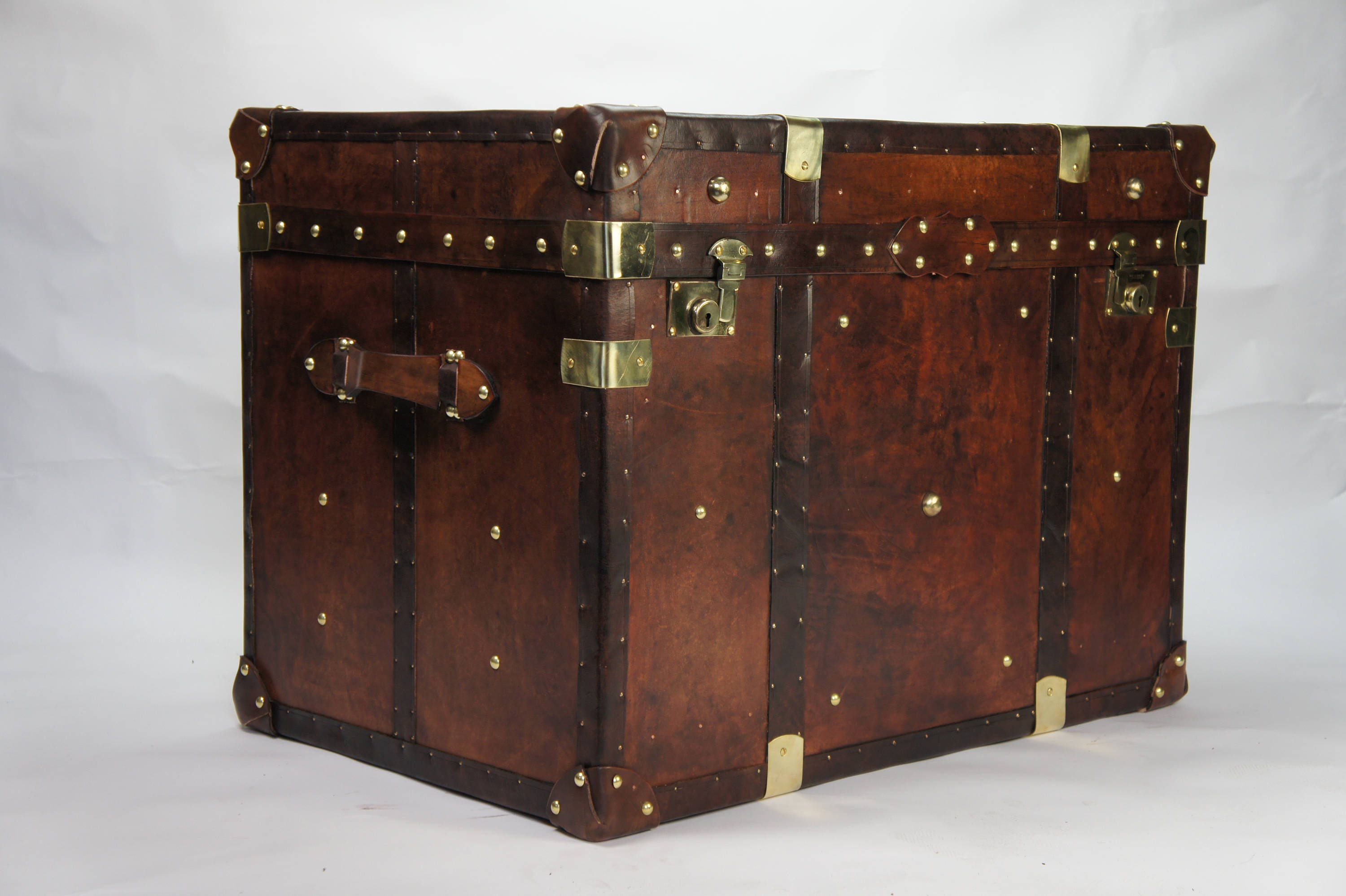 Finest English Large Leather Steamer Trunk Coffee Table Etsy UK