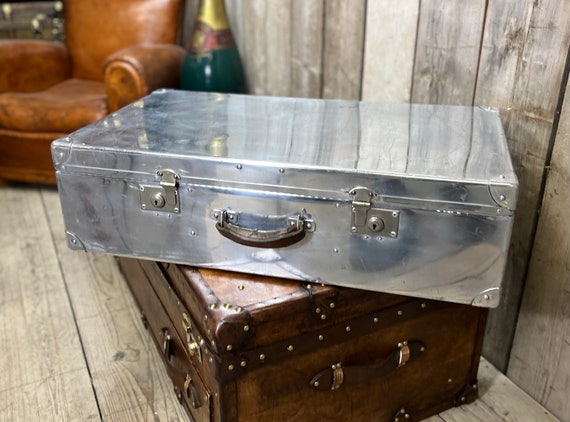 Large aluminium suitcase new arrivals