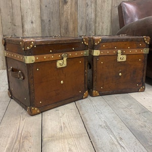 Antique Leather Matching Pair of Occasional Side Table Trunks image 3