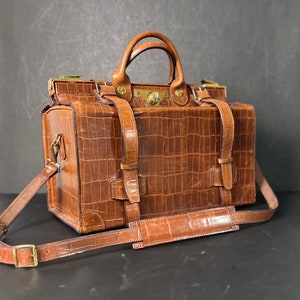 Luxury Mock Croc Gladstone Travel Bag by Fosters & Sons London image 3