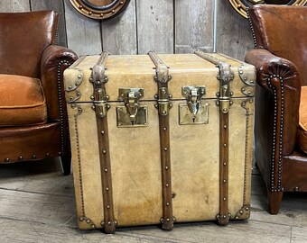 Au Depart 1920s Vellum End Table