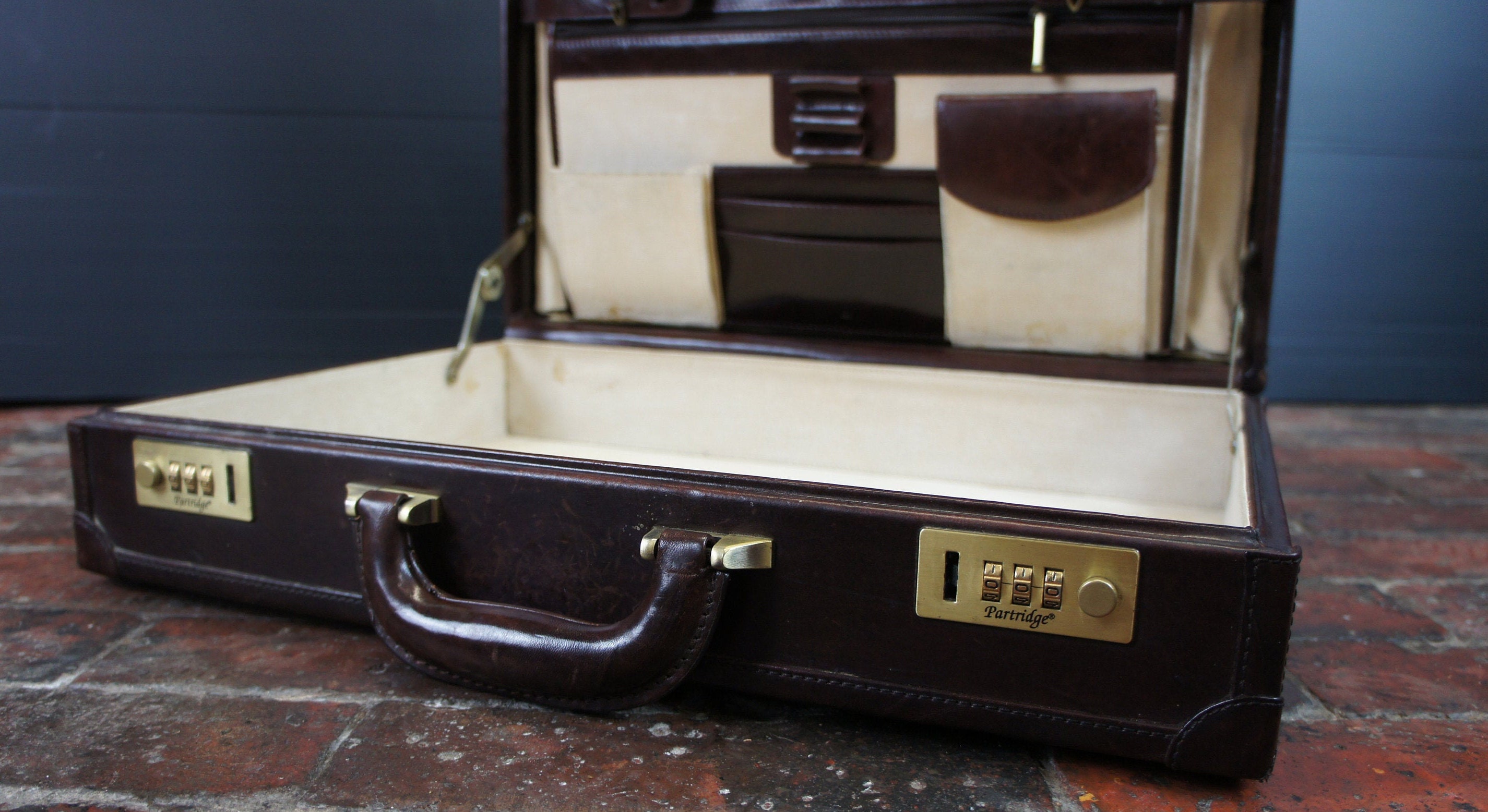 Atlas briefcase Clearance