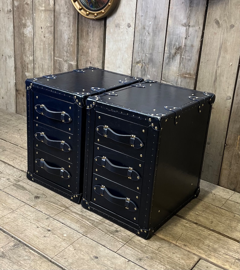Handcrafted Dark Navy Blue Luxury Bedside Leather Nightstands zdjęcie 1