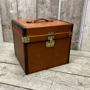 Antico baule francese di lusso con cappelliera, circa anni '20, baule da viaggio, bagaglio antico