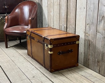 Luxury English Handmade Tan Leather Dark Trimmed Coffee Table Bed End Trunk Chest Home Living Interiors