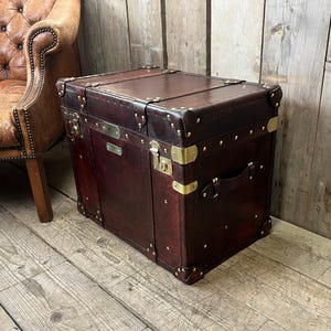 Handcrafted Storage Trunk Leather Chest Campaign Style Furniture Travel Inspired Design Premium Quality Construction English Craftsmanship Hand Dyed Bridle Leather Brass Fittings Console Table Side Furniture Living Room Bedroom Accent