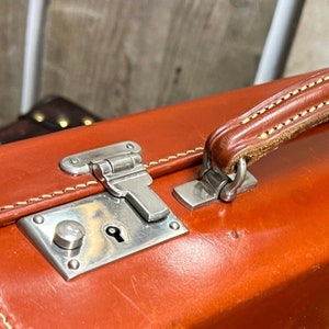 Luxury Vintage Executives English Leather Attache Case