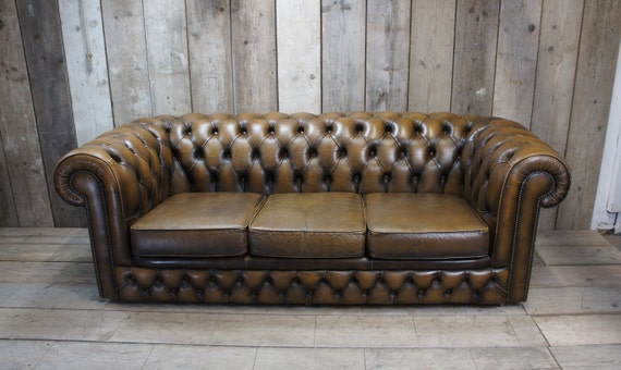 Luxury leather chesterfield sofa deals